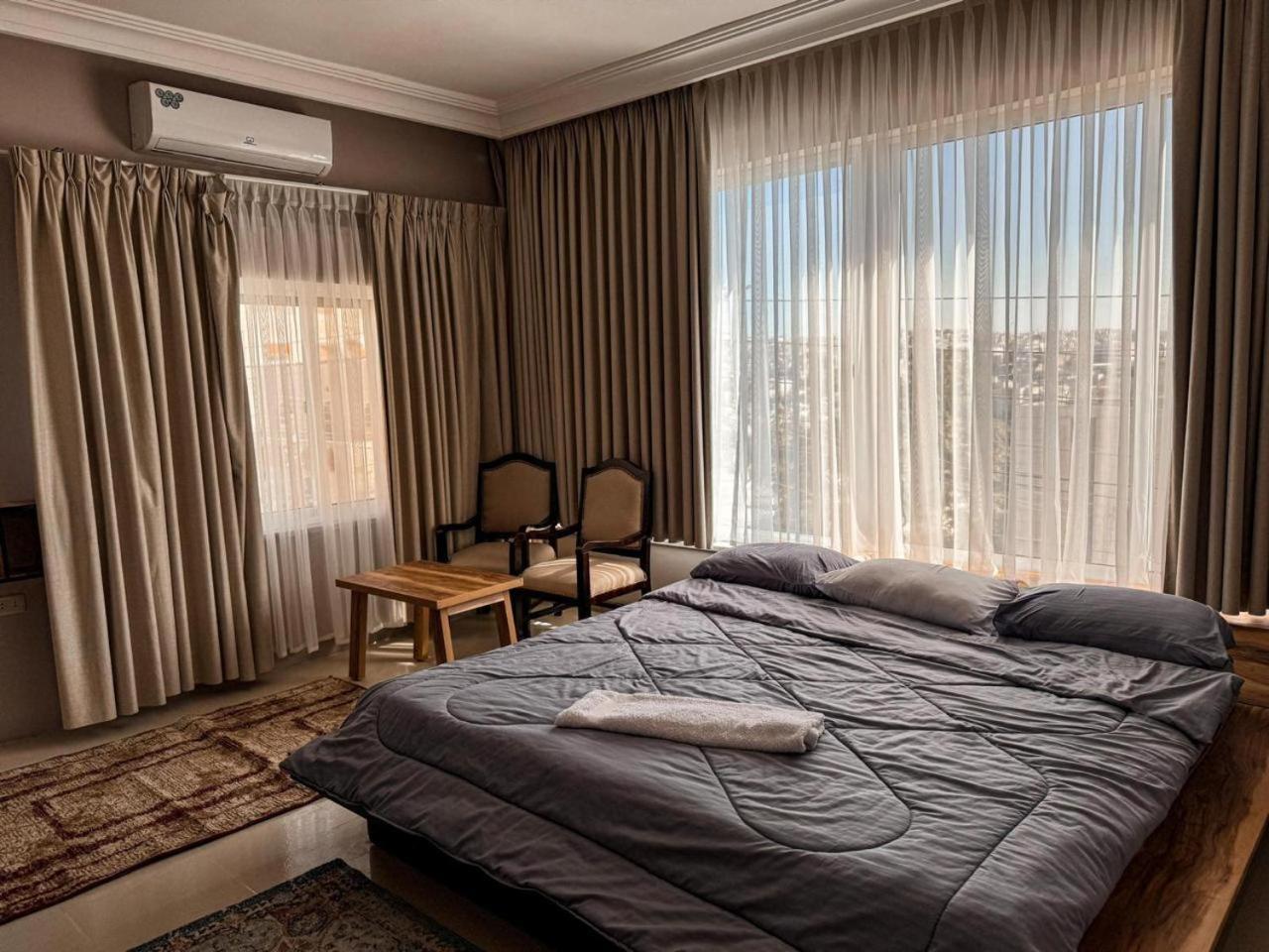 Beit Ahlan Hotel Amman Exterior foto